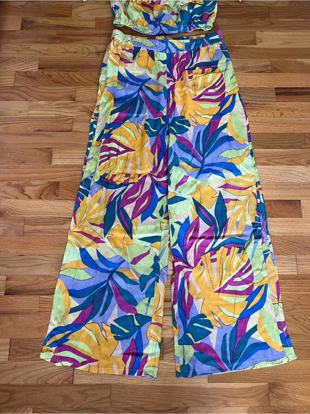 Girl Soul Tropical Off-Shoulder Two-Piece Set in Yellow, Blue & Purple - Picture 3 of 3
